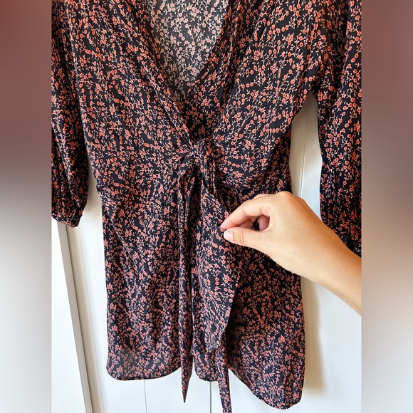 Free People Wrap Around Top NEVER WORN - Picture 3 of 6